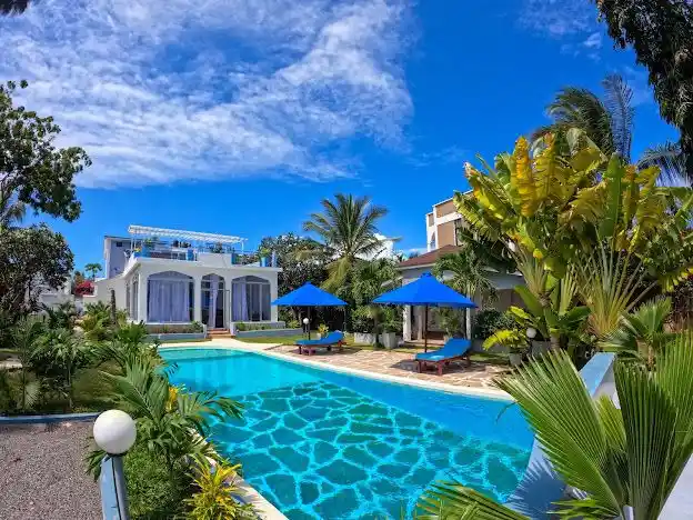 4-Bedroom Ensuite Villa